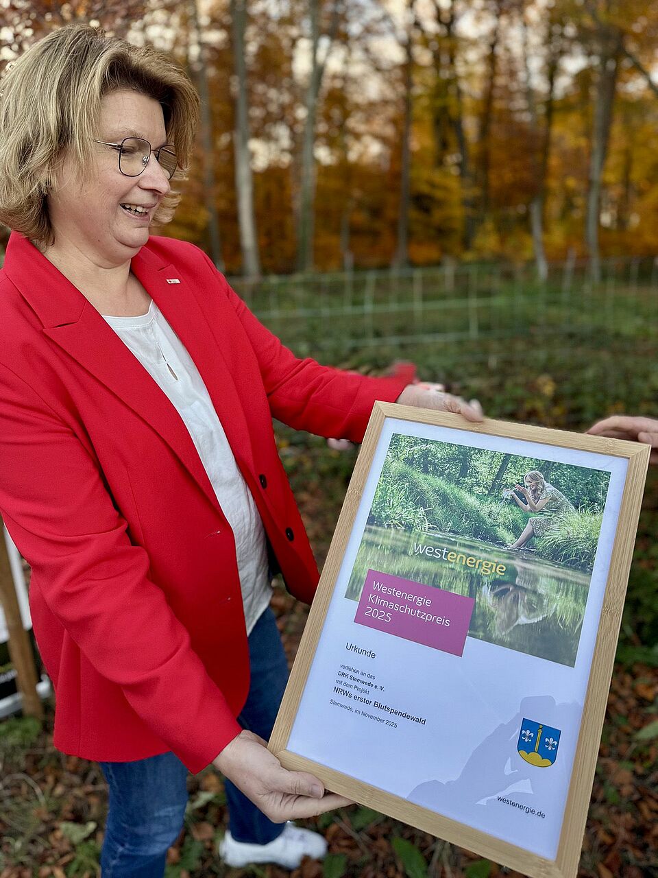 Freude über den Preis: Susanne Altvater, Vorsitzende des DRK-Ortsvereins Stemwede Freude über den Preis: Susanne Altvater, Vorsitzende des DRK-Ortsvereins Stemwede